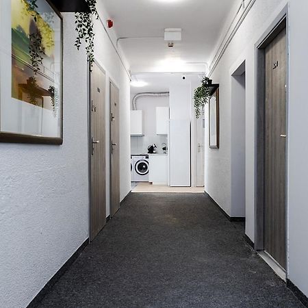 Unit Warsaw Room In Hostel Solec50 By Metro Station Centrum Kopernika Elektrownia Powisle Stadion Narodowy Exterior photo